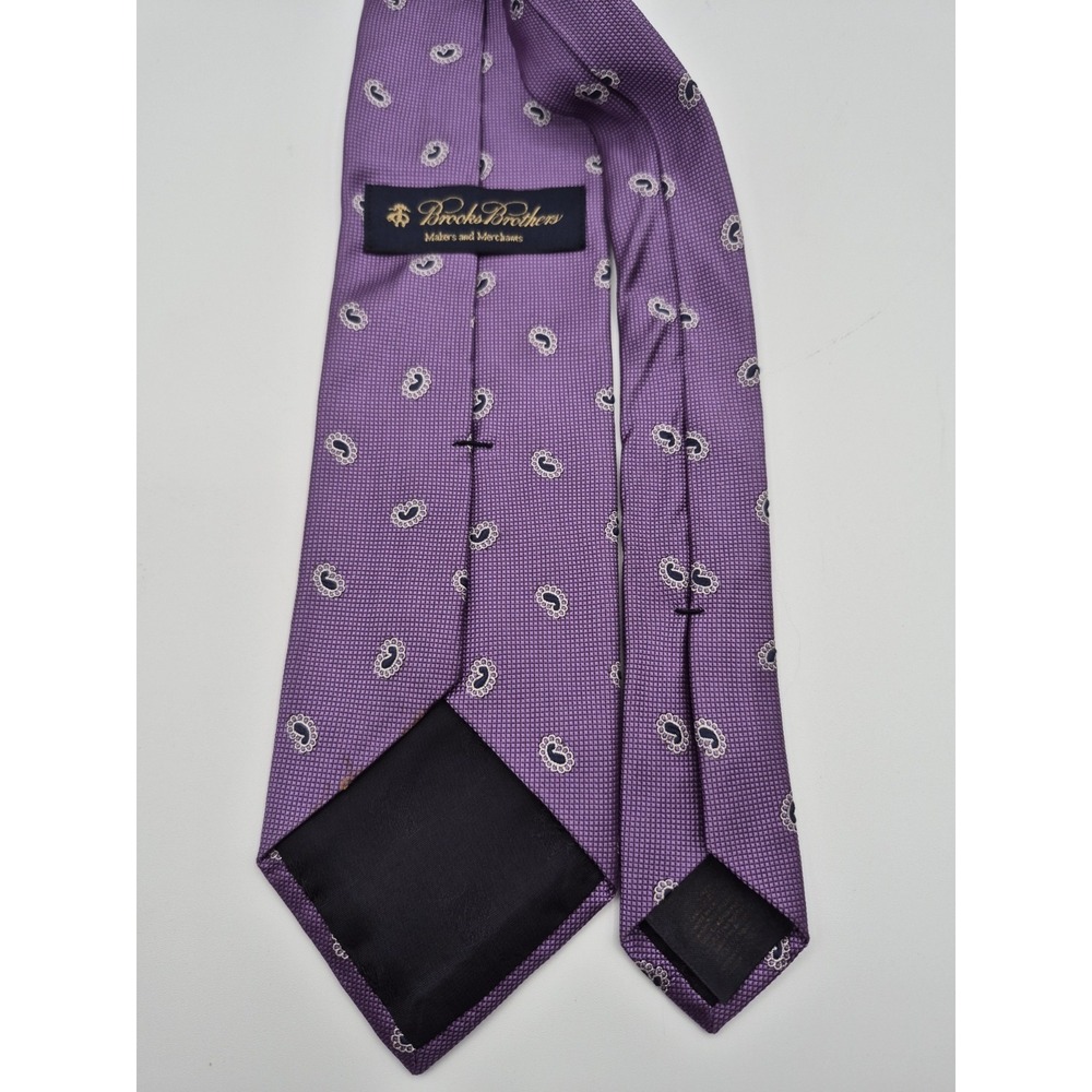 Brooks Brothers Makers Merchants Paisley Tie Purple Italian Silk USA - Picture 4 of 4